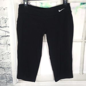 Nike Dri-Fit Black Crop Capri Yoga Running Legging